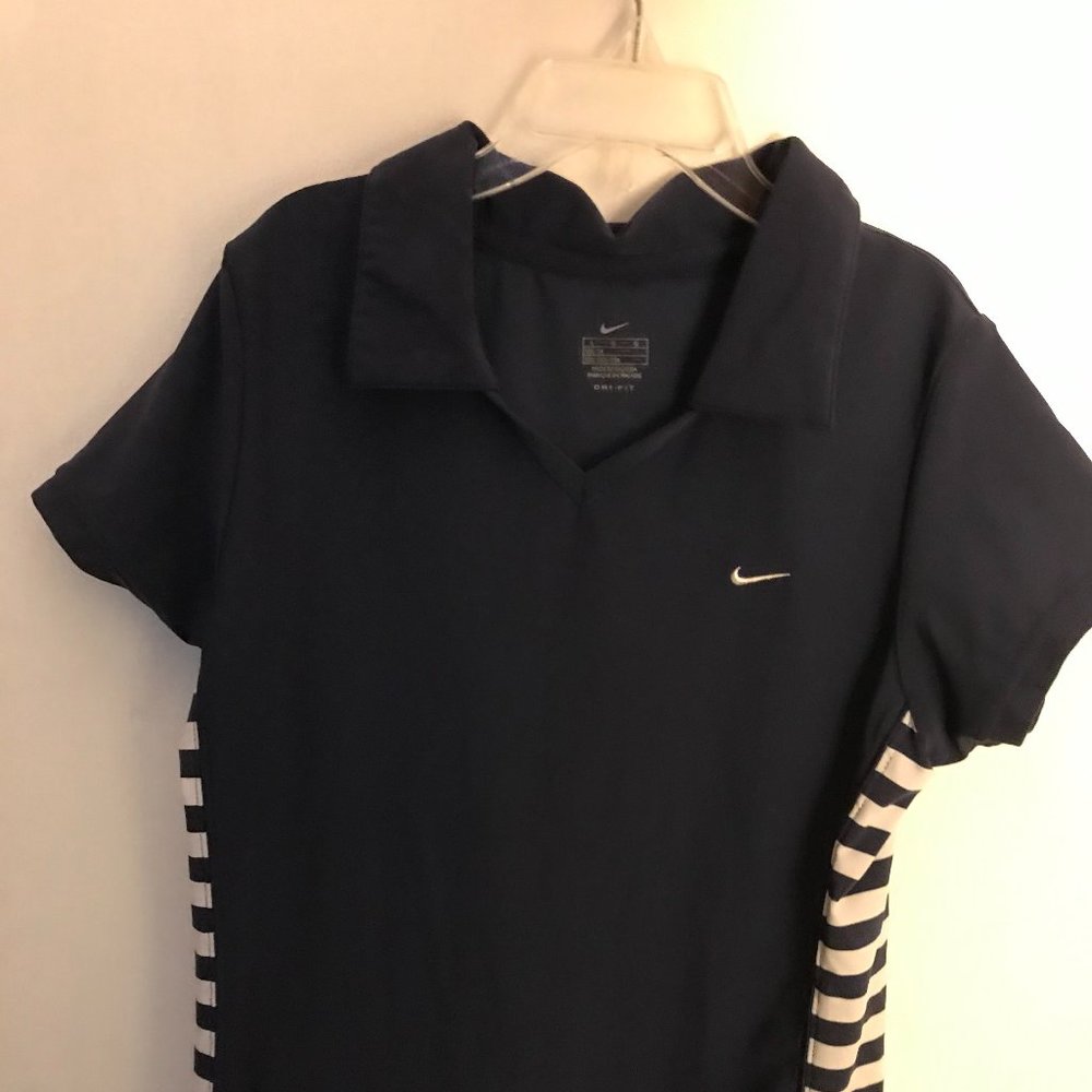 Junior's Nike Navy/White Stripe Collar Dri-FIT SZ 14 - Worn 2x